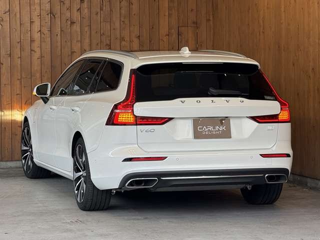 V60 リチャージ プラグイン ハイブリッド T6 AWD インスクリプション
