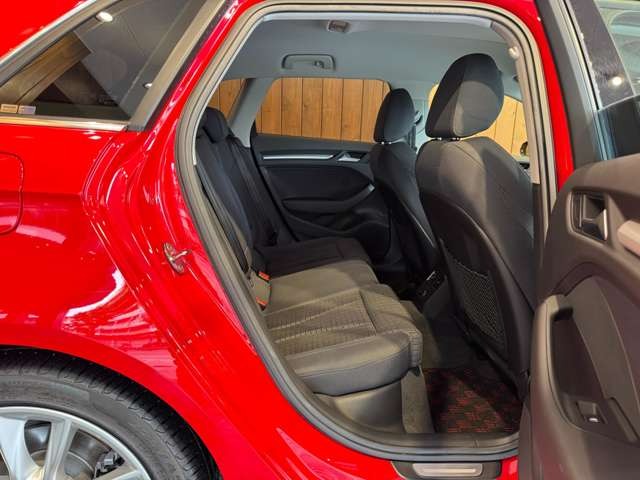 A3スポーツバック 1.8 TFSI クワトロ 