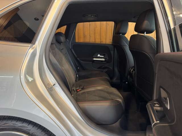 Bクラス B180 AMGライン