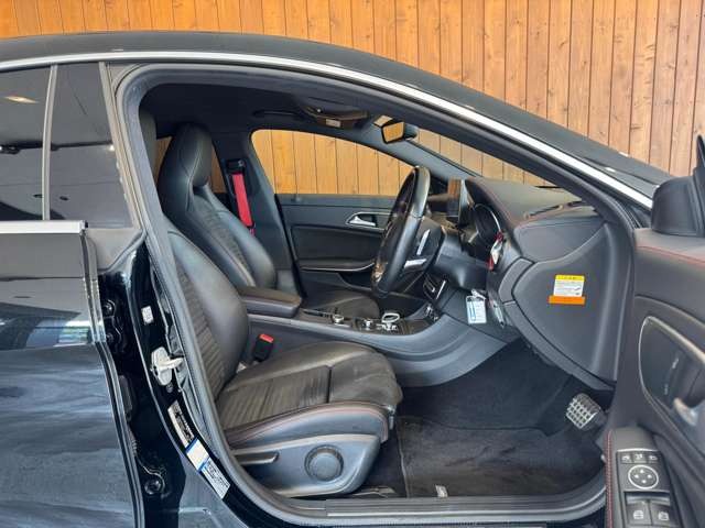AMG CLAクラス CLA 45 4マチック レーシング エディション