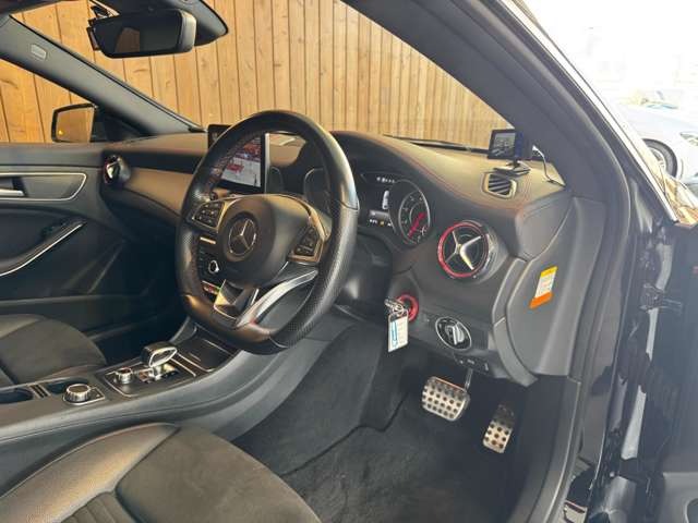 AMG CLAクラス CLA 45 4マチック レーシング エディション