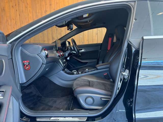 AMG CLAクラス CLA 45 4マチック レーシング エディション