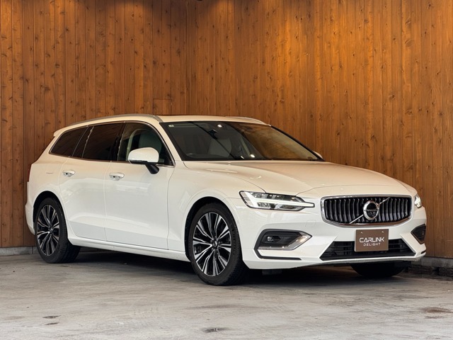 V60 B5 インスクリプション 348.7万円