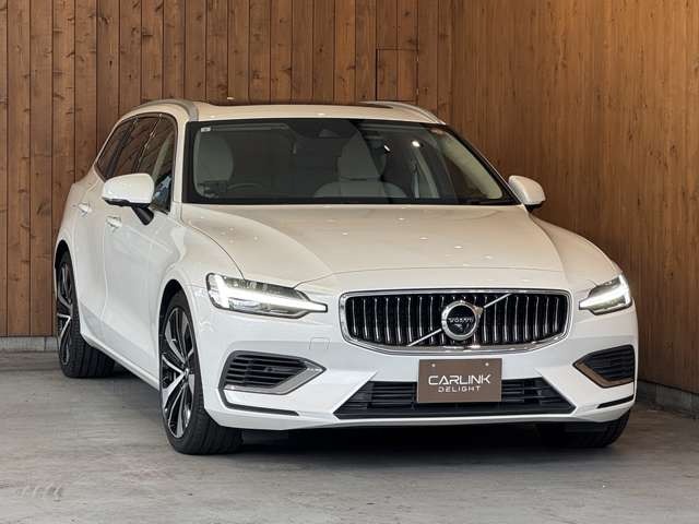 V60 リチャージ プラグイン ハイブリッド T6 AWD インスクリプション