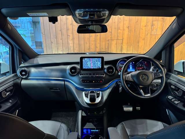 V220 d アバンギャルド ロング AMGライン 