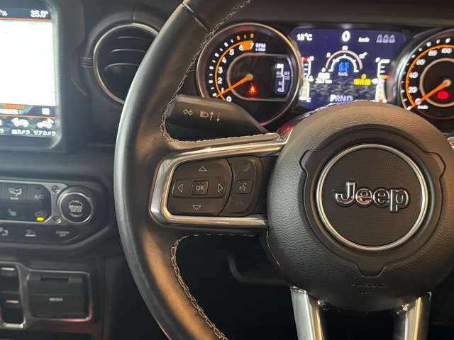 ラングラー アンリミテッド サハラ 2.0L 