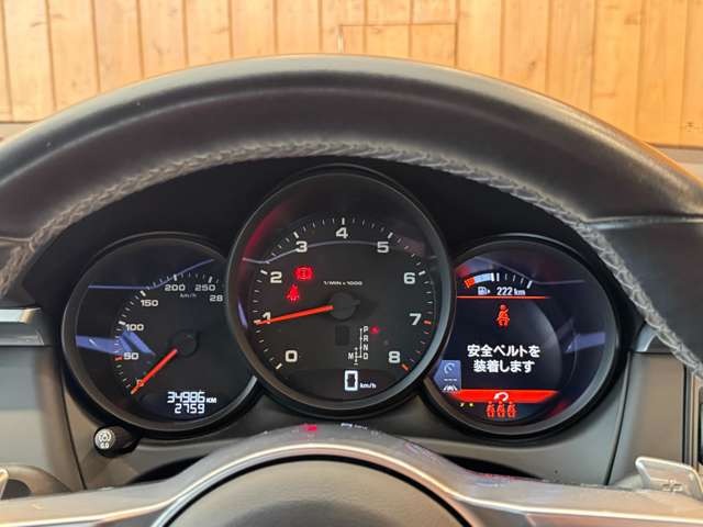 マカン PDK 4WD