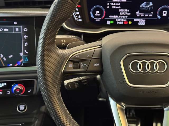 Q3 35 TFSI Sライン