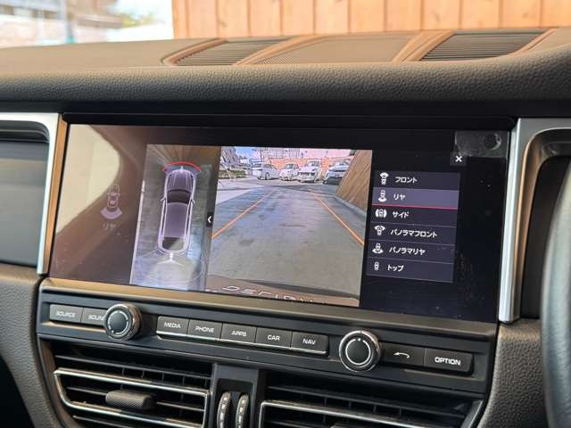 マカン PDK 4WD