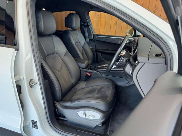 マカン PDK 4WD