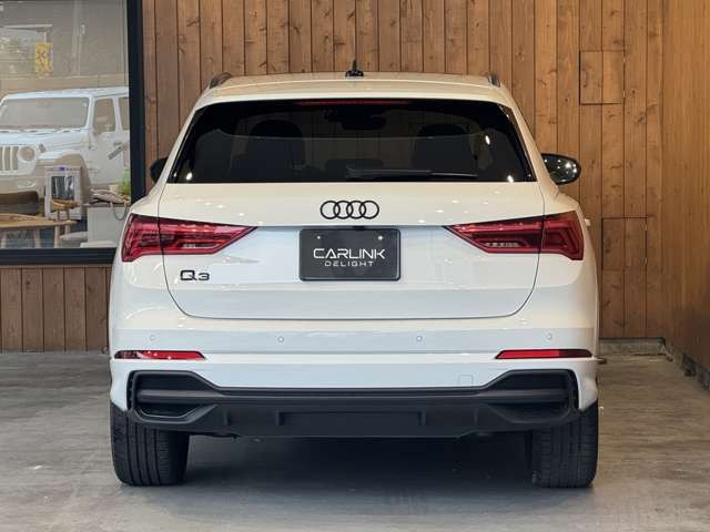 Q3 35 TFSI Sライン