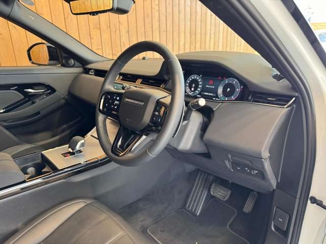 レンジローバーイヴォーク S 2.0L D200