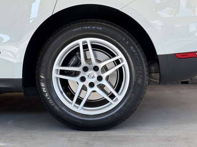 マカン PDK 4WD