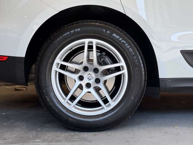 マカン PDK 4WD