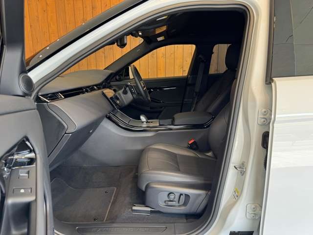 レンジローバーイヴォーク S 2.0L D200