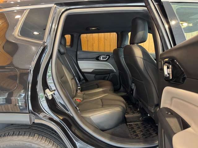 コンパス リミテッド 4WD