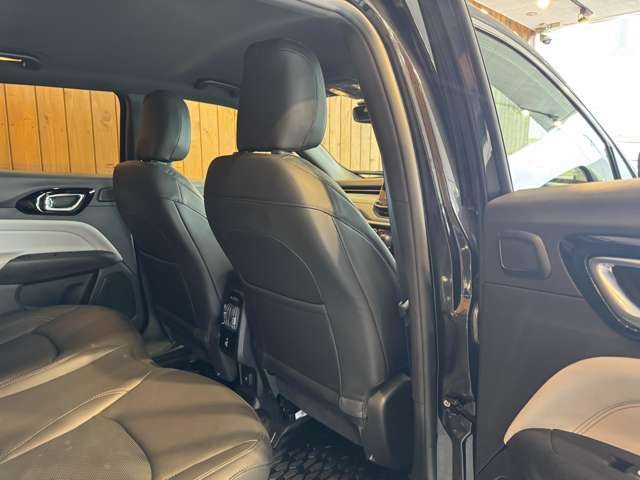 コンパス リミテッド 4WD