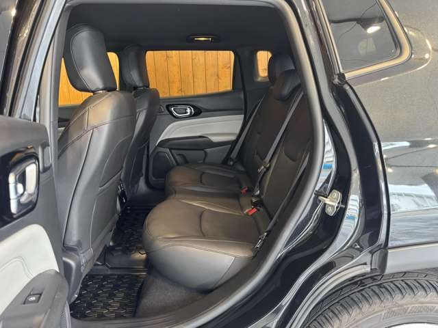 コンパス リミテッド 4WD