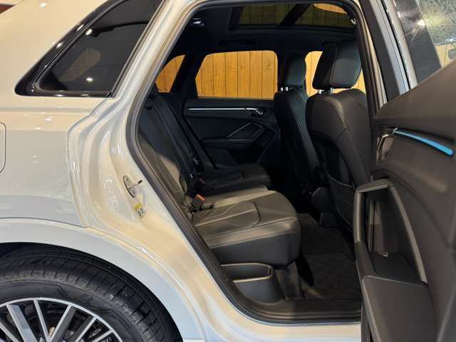 Q3 35 TFSI Sライン