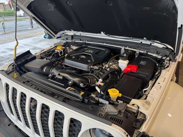ラングラー アンリミテッド サハラ 2.0L 
