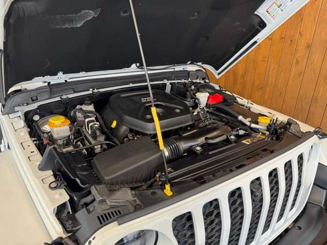ラングラー アンリミテッド サハラ 2.0L 