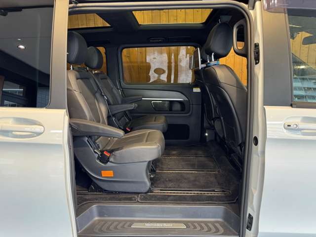 V220 d アバンギャルド ロング AMGライン 
