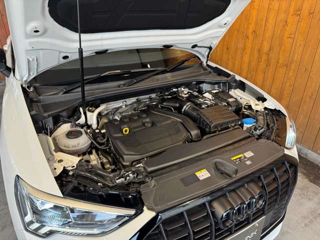 Q3 35 TFSI Sライン
