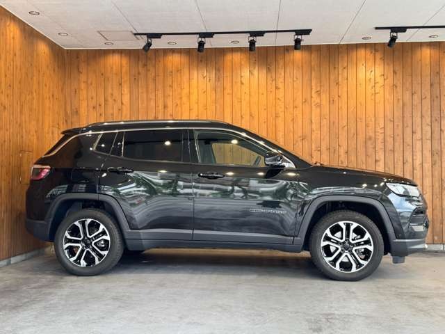 コンパス リミテッド 4WD