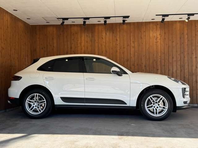 マカン PDK 4WD