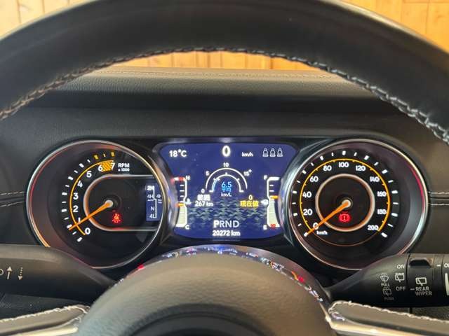 ラングラー アンリミテッド サハラ 2.0L 