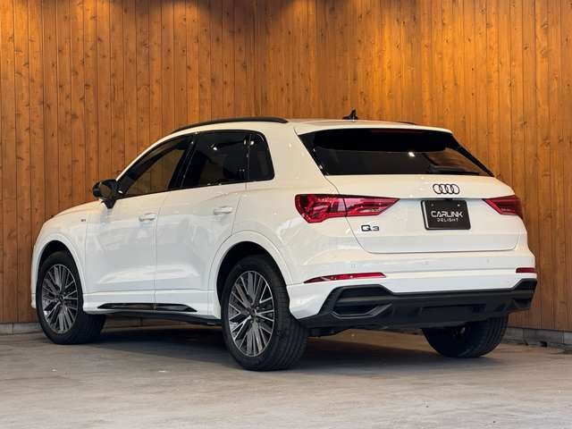 Q3 35 TFSI Sライン